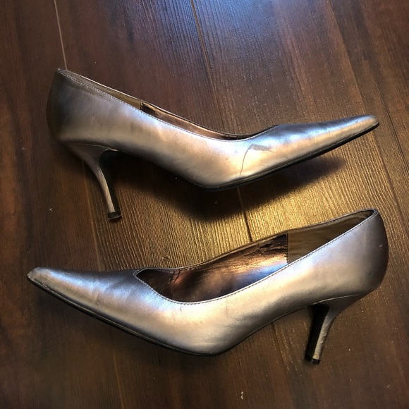 STEVE MADDEN Kitten Heel - Picture 4 of 8